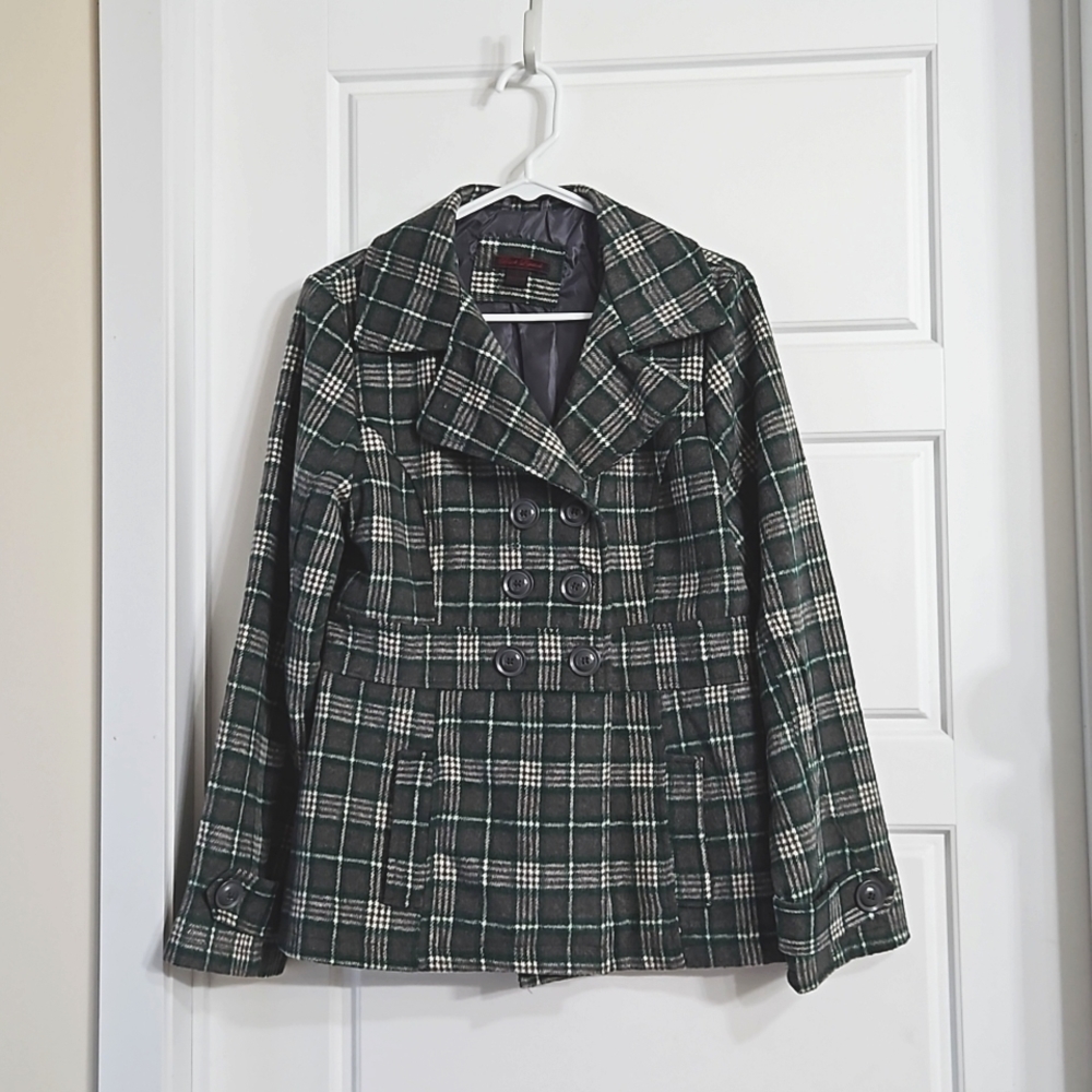 Green and grey plaid coat